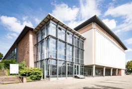 Stadthalle Göppingen von außen